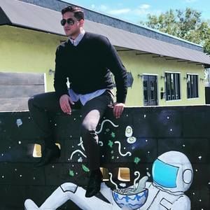 Meet your Posher, Levitt